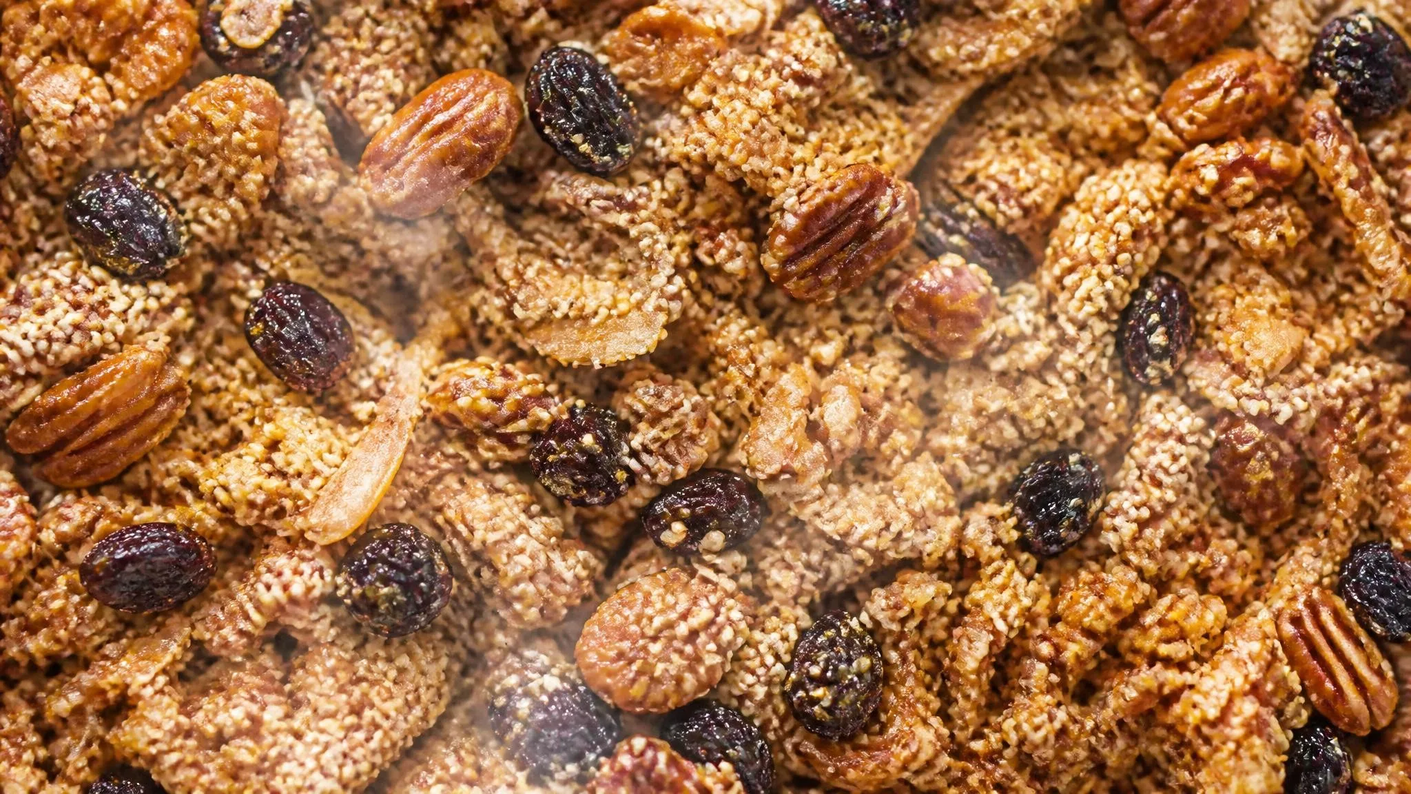 Crunchy Quinoa Coconut Granola- the best breakfast idea
